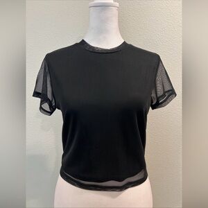 No Boundaries Womens Black Cropped Mesh Lined Short Sleeve Top Size M(8-10)